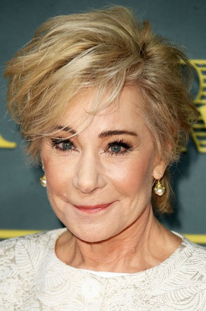 Zoë Wanamaker photo