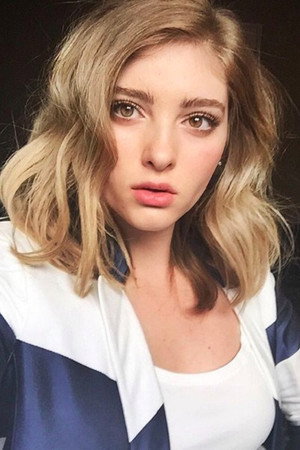 Willow Shields photo