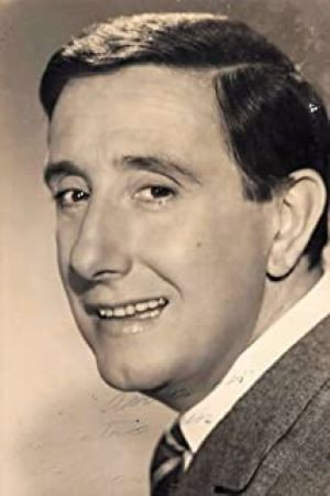 Photo of Manolo Gómez Bur from the Latest Netflix gallery