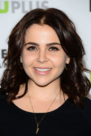 Mae Whitman photo