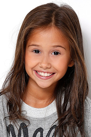 Nathália Costa photo