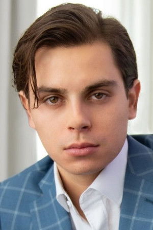 Jake T. Austin photo
