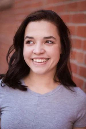 Photo of Lainey Martin from the Latest Netflix gallery