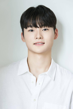 Photo of Hong Dong-geon from the Latest Netflix gallery