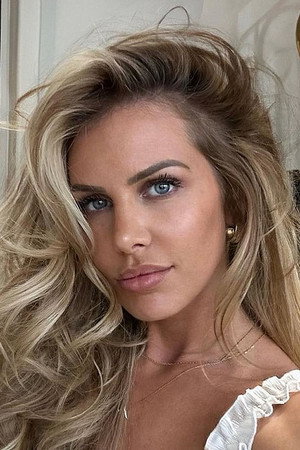 Photo of Adixia Romaniello from the Latest Netflix gallery