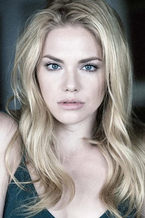 Mackenzie Mauzy photo