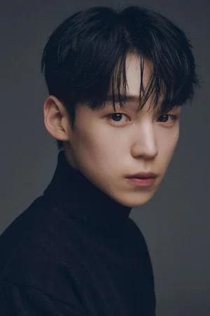 Photo of Chun Woo-jin from the Latest Netflix gallery