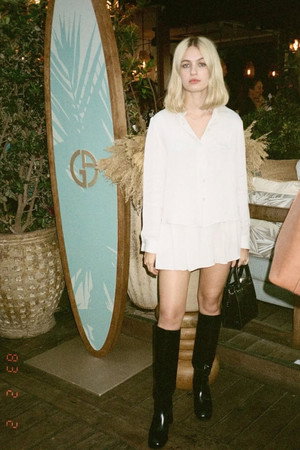 Olivia Scott Welch photo