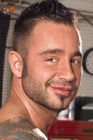 Photo of Martin Mazza from the Latest Netflix gallery