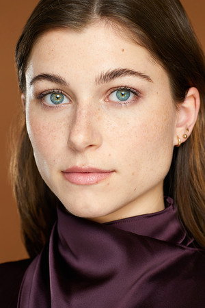 Photo of Kennedy Tucker from the Latest Netflix gallery