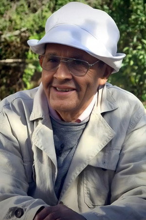 Photo of Ali Marok from the Latest Netflix gallery