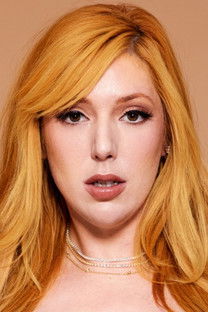 Lauren Phillips photo