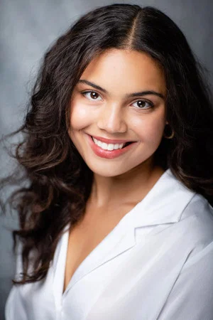 Photo of Eloise Payet from the Latest Netflix gallery