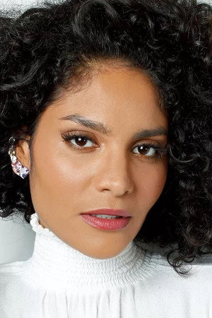 Photo of Barbara Reis from the Latest Netflix gallery