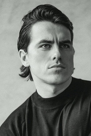 Photo of Oliver Ormson from the Latest Netflix gallery