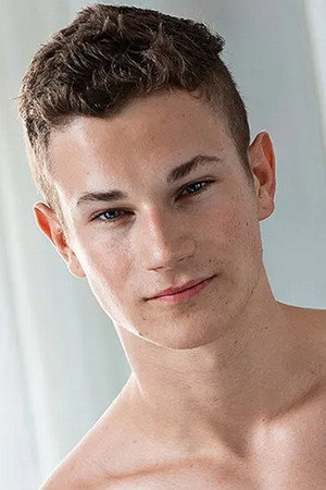 Photo of Yannis Paluan from the Latest Netflix gallery