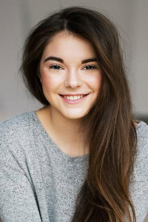 Photo of Charlie Lemay-Thivierge from the Latest Netflix gallery