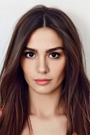 Photo of Ruveyda Öksüz from the Latest Netflix gallery