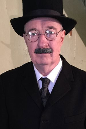 Photo of Keith Thomas from the Latest Netflix gallery