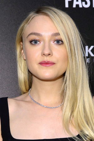 Dakota Fanning photo