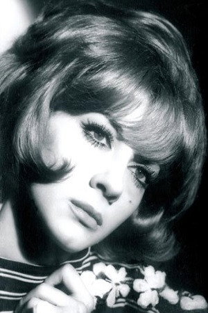 Çolpan İlhan photo