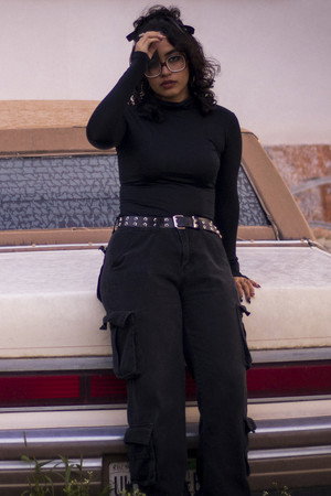 Photo of Leslie Galván from the Latest Netflix gallery