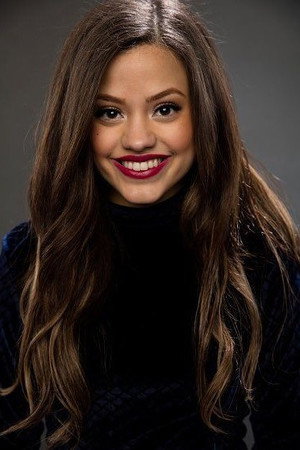 Sarah Jeffery photo