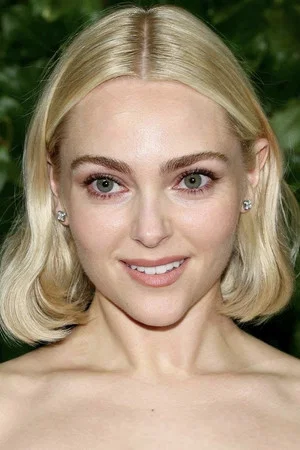 Photo of AnnaSophia Robb from the Latest Netflix gallery