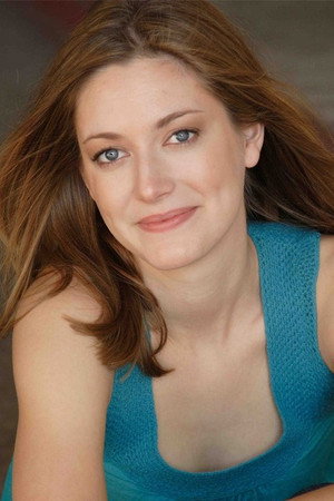 Zoe Perry photo
