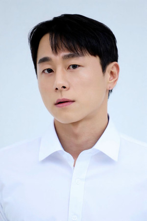 Photo of 김도진 from the Latest Netflix gallery