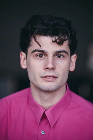 Photo of Orlando Lenzen from the Latest Netflix gallery