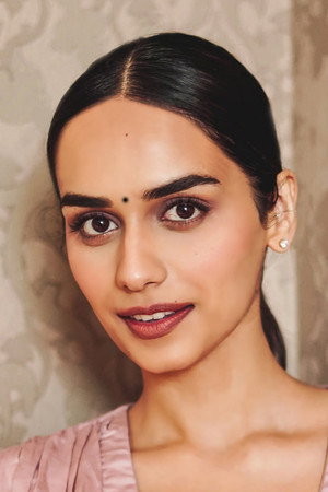 Manushi Chhillar photo