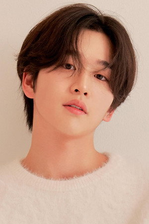 Photo of Kim Yoon-woo from the Latest Netflix gallery