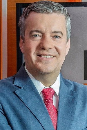 Photo of Roberto Kovalick from the Latest Netflix gallery