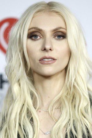 Taylor Momsen photo