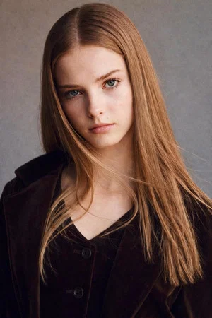 Photo of Stella Grace Fitzgerald from the Latest Netflix gallery