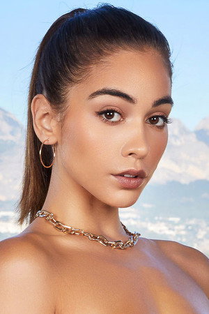 Photo of Ginebra Bellucci from the Latest Netflix gallery