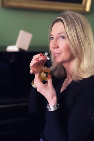 Photo of Élisabeth de Feydeau from the Latest Netflix gallery