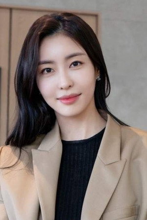 Photo of Seo Min-joo from the Latest Netflix gallery