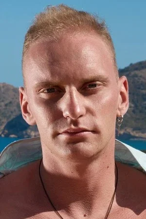 Photo of Martin Spell from the Latest Netflix gallery
