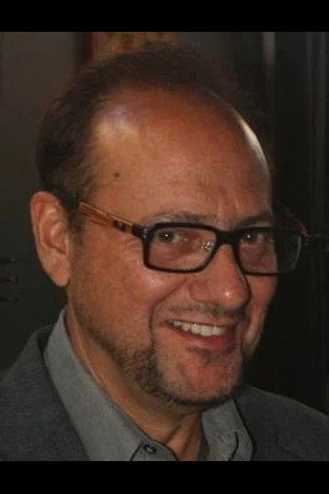 Photo of Michael Gross from the Latest Netflix gallery