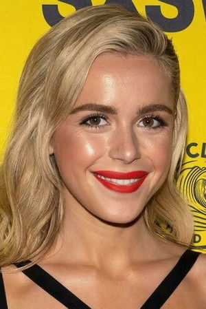 Kiernan Shipka photo