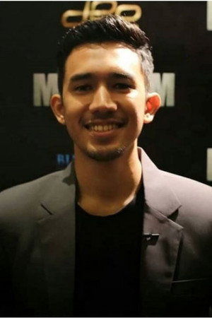 Photo of Riza Pahlevi from the Latest Netflix gallery