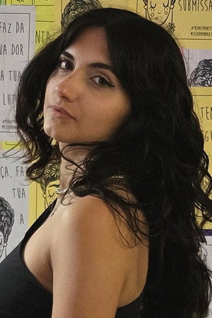 Photo of Clara Gomes from the Latest Netflix gallery