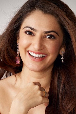 Photo of Shivaleeka Oberoi from the Latest Netflix gallery