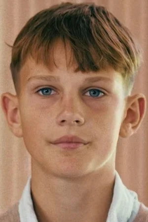 Photo of Oliver Luc from the Latest Netflix gallery