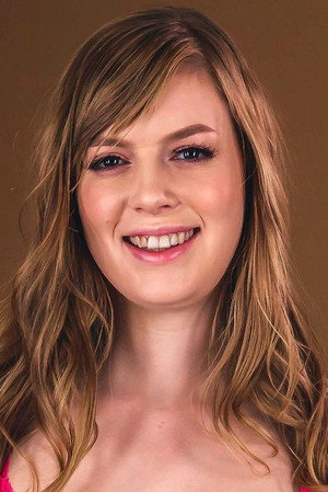 Photo of Dolly Leigh from the Latest Netflix gallery