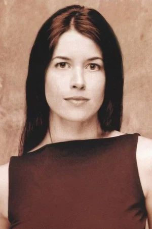 Photo of Lisa Dean Ryan from the Latest Netflix gallery