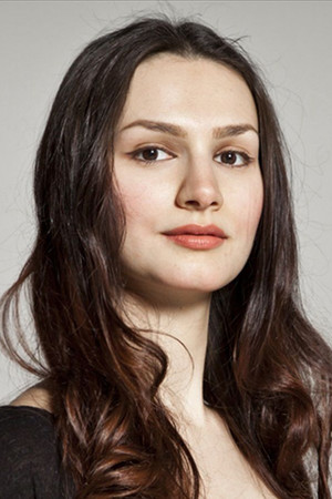 Photo of Gonca Sarıyıldız from the Latest Netflix gallery