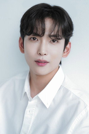 Moon Kang-hyuk photo